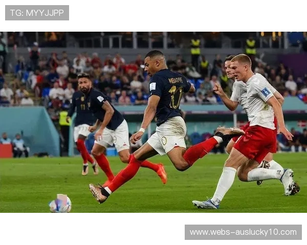 朗斯5-0大胜巴黎FC，韦斯利·赛义德梅开二度助球队登顶